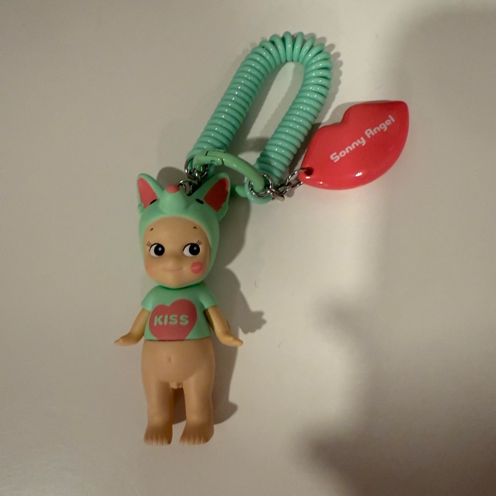 Sonny Angel Mint Green 'Kiss' Keychain Collectible